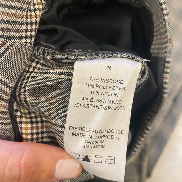 Pennington’s Plus Grey Plaid Straight Leg Pants Size 26 - Picture 4 of 7